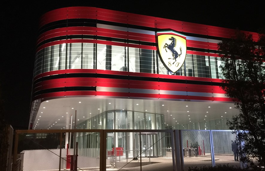 Ferrari წარმოების განახლებას აპრილის შუარიცხვებში აპირებს