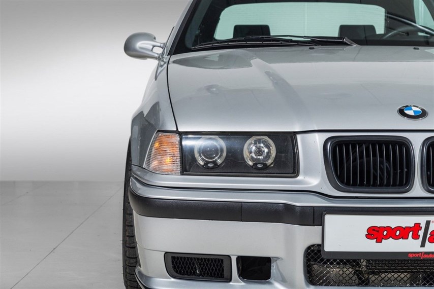 12-ცილინდრიანი BMW E36 3-Series Compact-ი, რომელიც ყველას მოსწონს