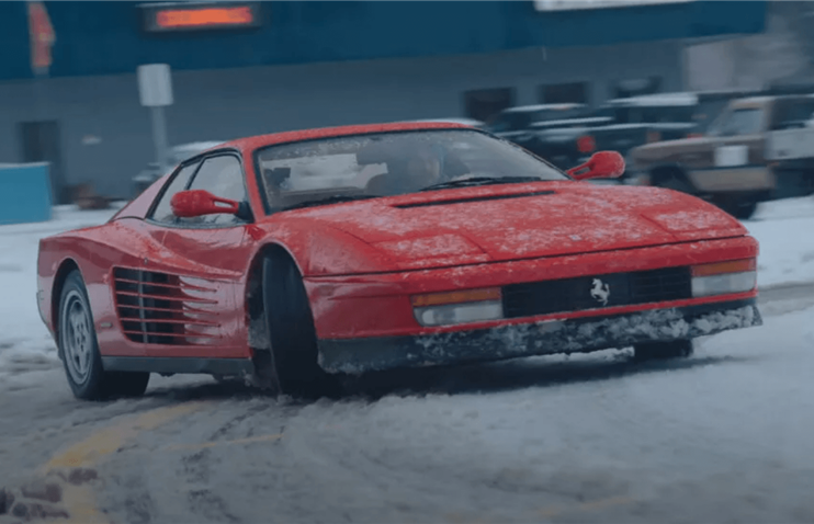 Ferrari Testarossa-თი თოვლში „დრიფტს" დიდი გამბედაობა სჭირდება