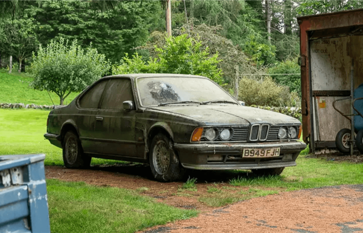 ეს 1984 წლის BMW 635CSi ფარდულში იპოვეს