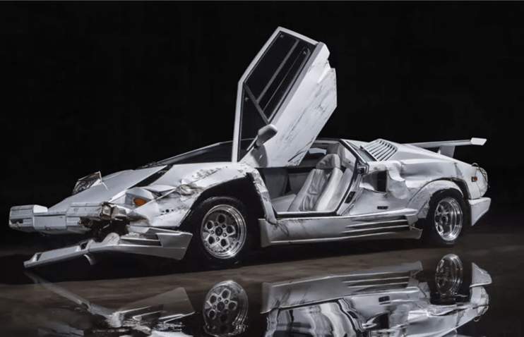 „უოლ-სტრიტის მგელში“ დამტვრეული Lamborghini Countach-ი გასაყიდადაა გამოტანილი