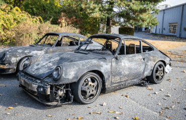 ვიღაცამ Porsche 911-ის ნარჩენებში $17 000 გადაიხადა